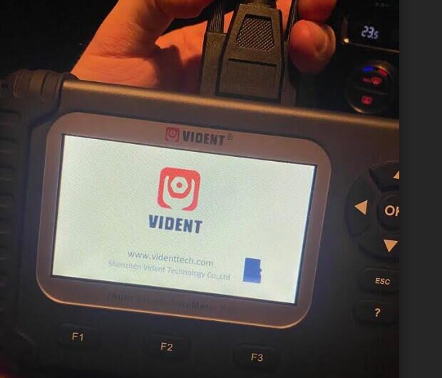 How to Fix Vident iAuto708 Cannot Connect with Vehicle and Stop Working